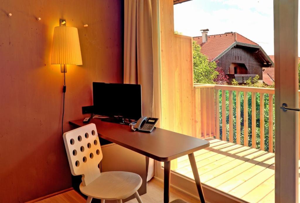 Hotel Gasthof Neumayr Obertrum am See Extérieur photo