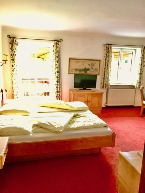 Hotel Gasthof Neumayr Obertrum am See Extérieur photo